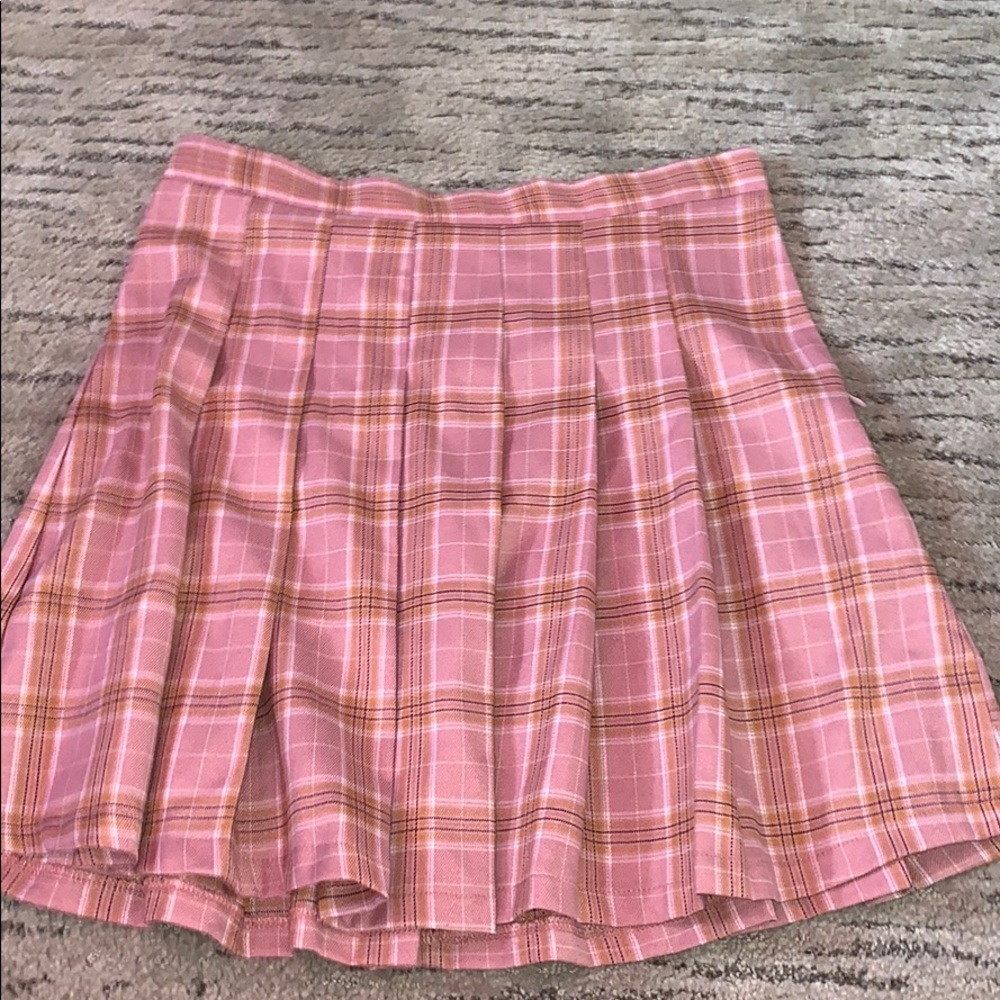 mid length pink skirt